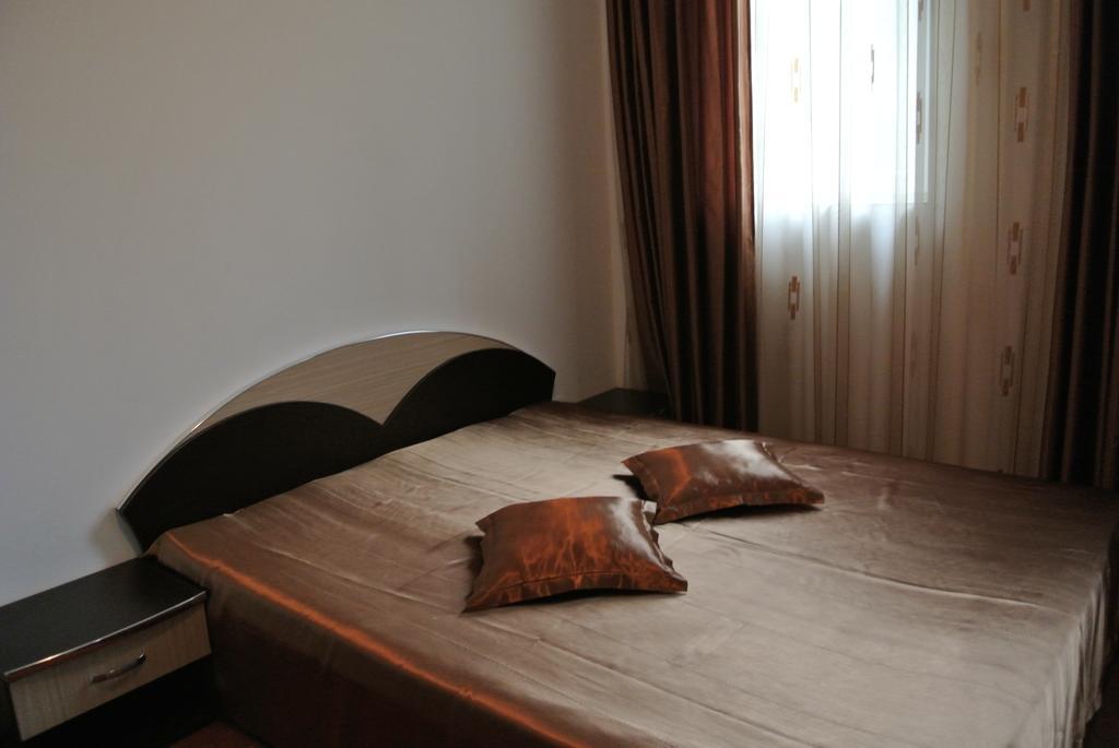 Pensiune Restaurant Piatra Craiului Dîmbovicioara Екстериор снимка